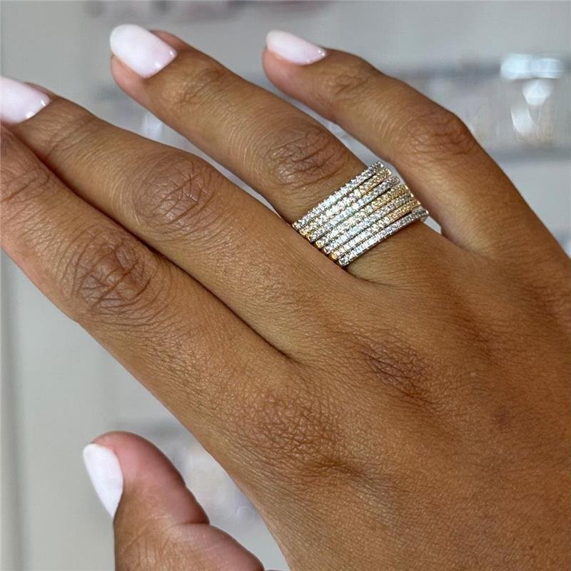 ANEL 7 ELOS COM PEDRAS DE ZIRCÔNIAS CRISTAL FOLHEADO A OURO