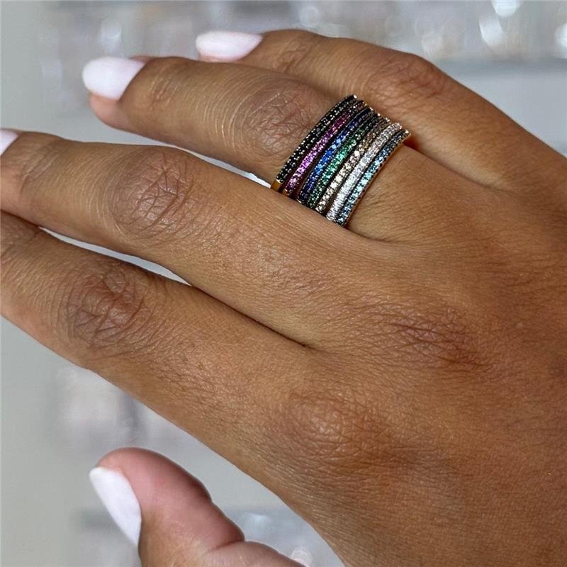 ANEL 7 ELOS COM PEDRAS DE ZIRCÔNIAS COLORIDAS FOLHEADO A OURO