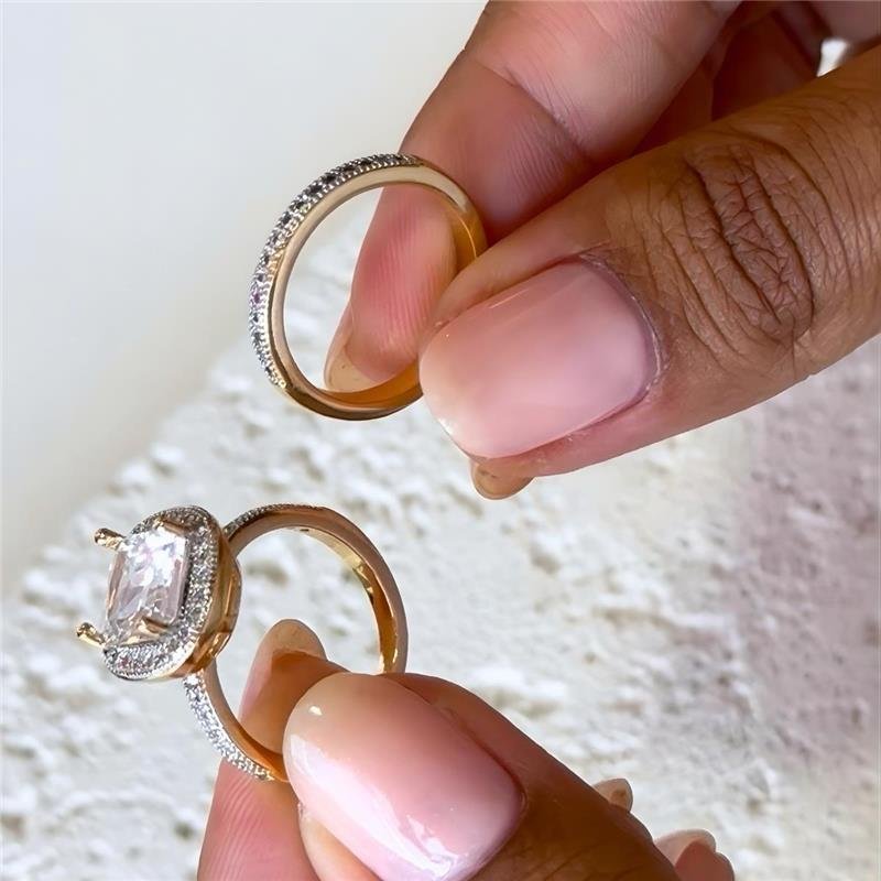 ANEL DUPLO COM APARADOR E PEDRAS DE ZIRCÔNIAS CRISTAL FOLHEADO A OURO COM PEDRAS DE ZIRCONIA