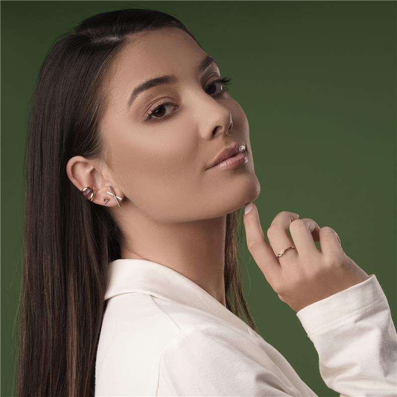 ANEL DELICADO COM INFINITO E PEDRAS DE ZIRCONIAS MULTICOLOR FOLHEADO A OURO