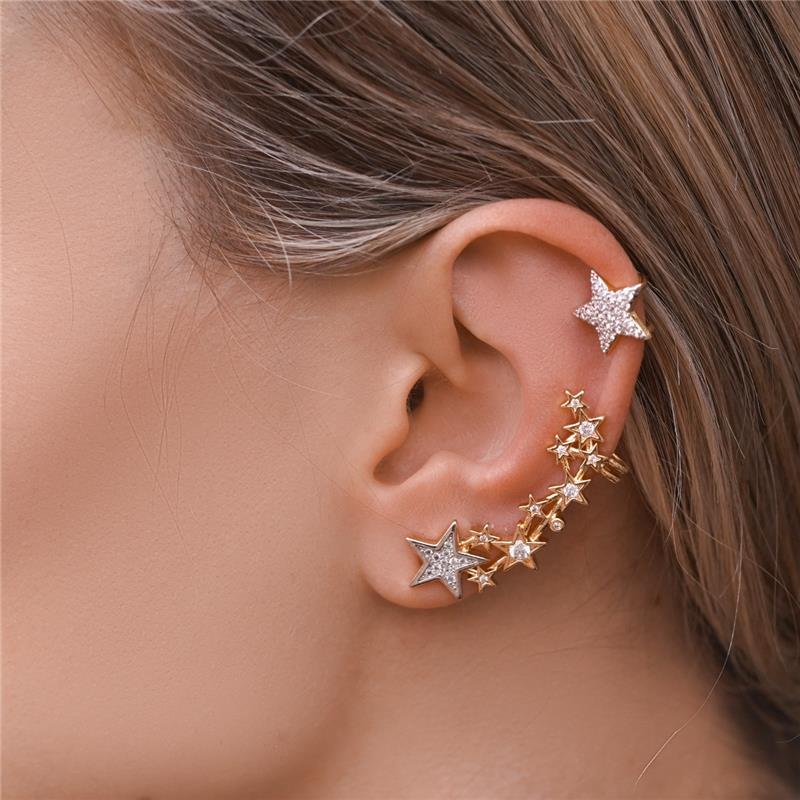 BRINCO EAR CUFF COM ESTRELAS E PEDRAS DE ZIRCÔNIAS FOLHEADO A OURO