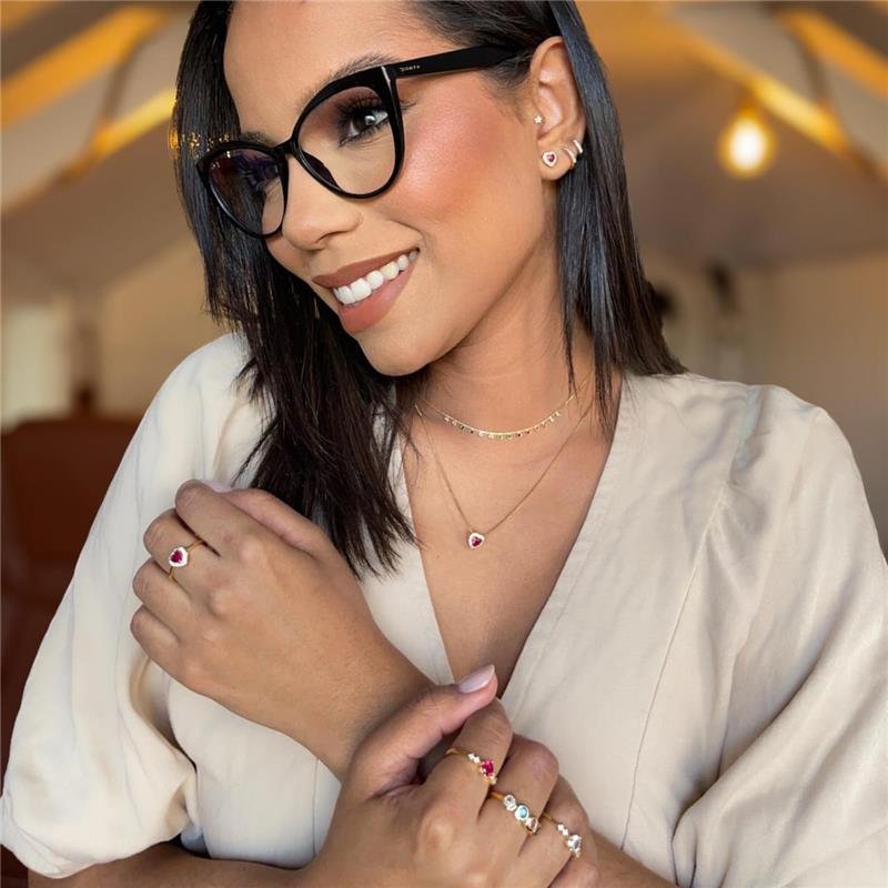 BRINCO ARGOLINHA CLIC MÉDIA COM ZIRCONIAS CRISTAL FOLHEADA A OURO