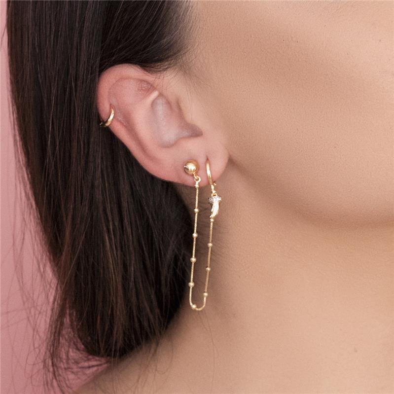 ** ARREMATE ** BRINCO PIERCING COM CORRENTE BOLINHAS E DENTE DE SABRE COM PEDRAS DE ZIRCONIAS FOLHEADO A OURO