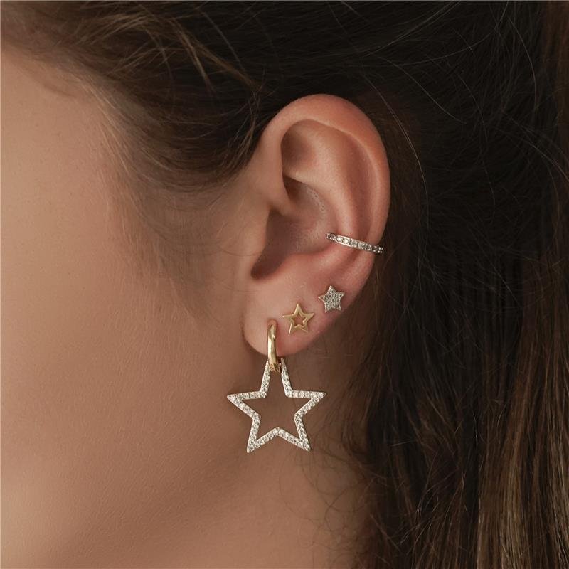 BRINCO ESTRELA MÉDIA COM PEDRAS DE ZIRCÔNIA FOLHEADO A OURO