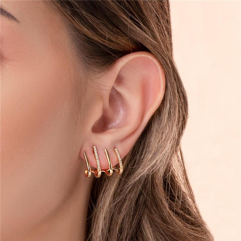 BRINCO COM ENCAIXE COM PEDRAS DE ZIRCONIA FOLHEADO A OURO