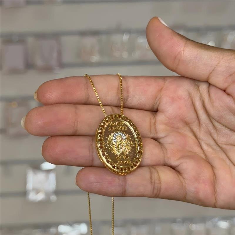 GARGANTILHA SANTO ANTONIO COM PEDRAS DE ZIRCÔNIAS CRISTAL FOLHEADO A OURO