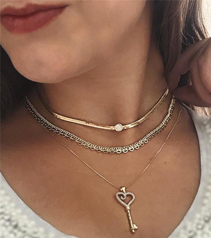 GARGANTILHA CHOCKER MALHA FITA 3 MM COM PONTO DE LUZ 30 CM + EXTENSOR DE 10CM FOLHEADA A OURO