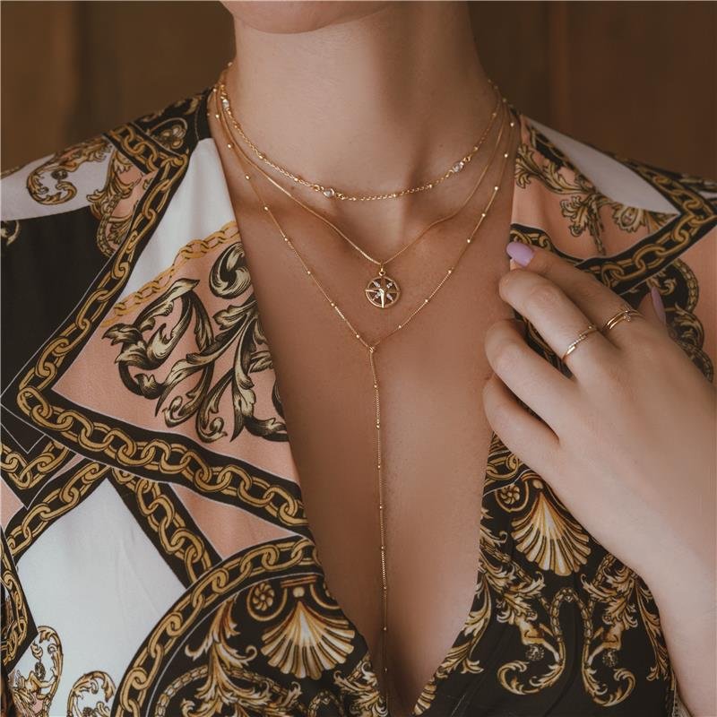 CHOKER BOLINHAS COM PONTOS DE LUZ FOLHEADA A OURO