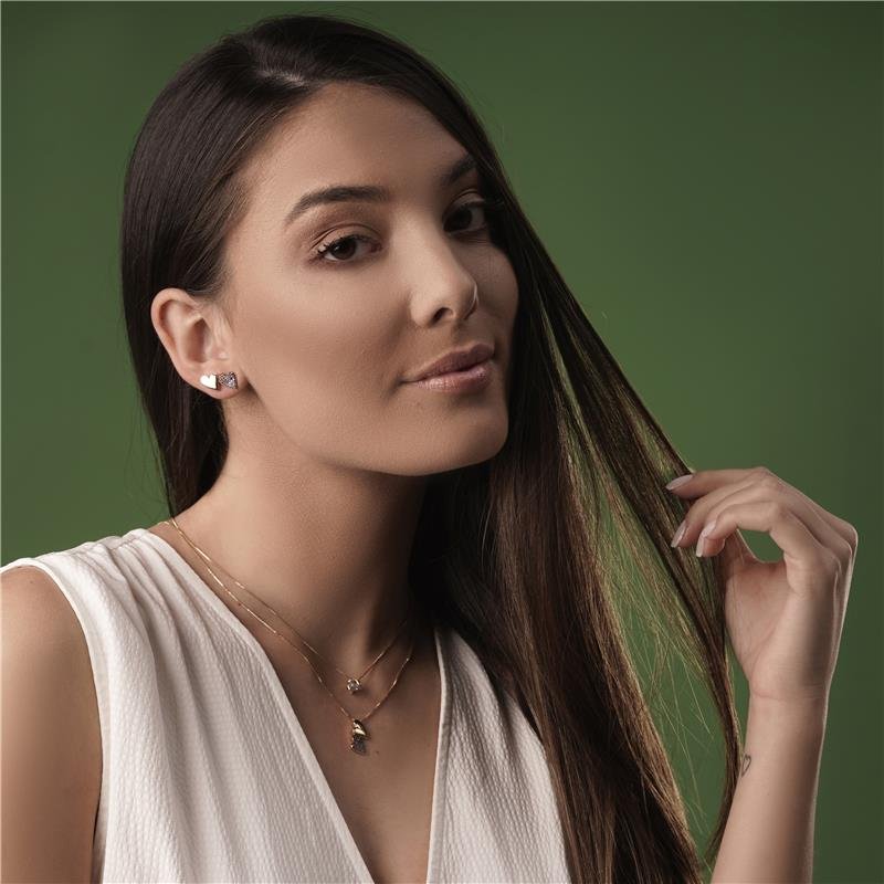 GARGANTILHA COM PINGENTE CORAÇÃO DUPLO CRAVEJADO COM ZIRCÔNIAS MULTICOLOR FOLHEADO A OURO