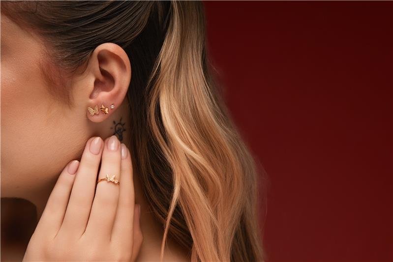 COMBINADO DE BRINCOS DE BORBOLETA COM ZIRCONIAS FOLHEADO A OURO